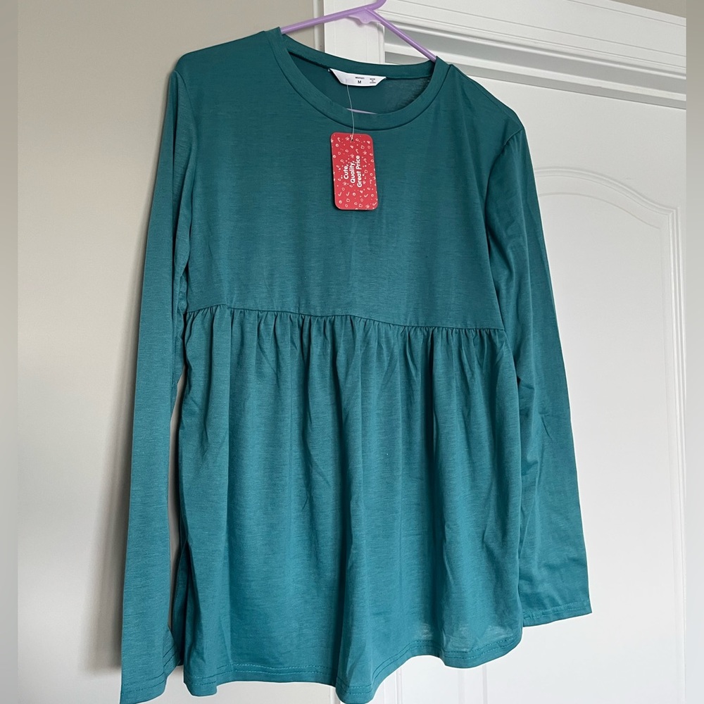 New with tags: Turquoise Maternity Top